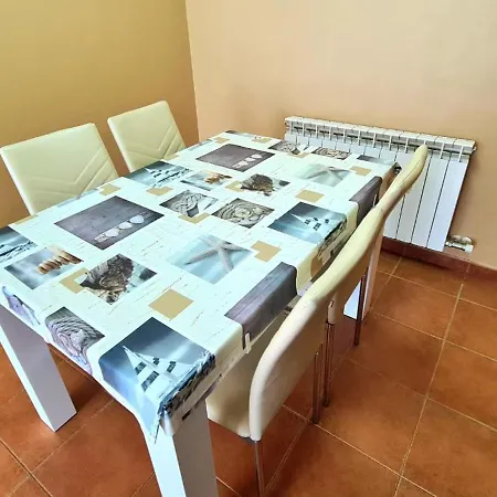Bonito Bajo Con Jardin Apartment